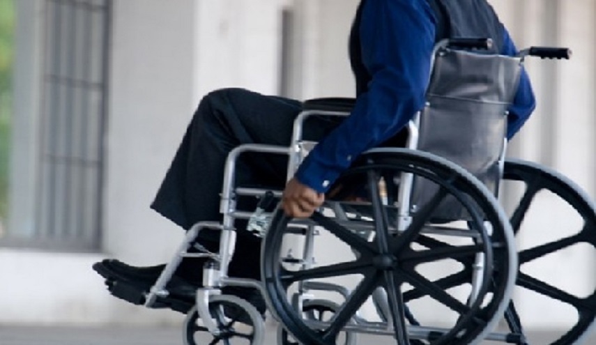 فريق بحث عالمي يطور غطاء رأس للتواصل مع مرضى الشلل الكلي