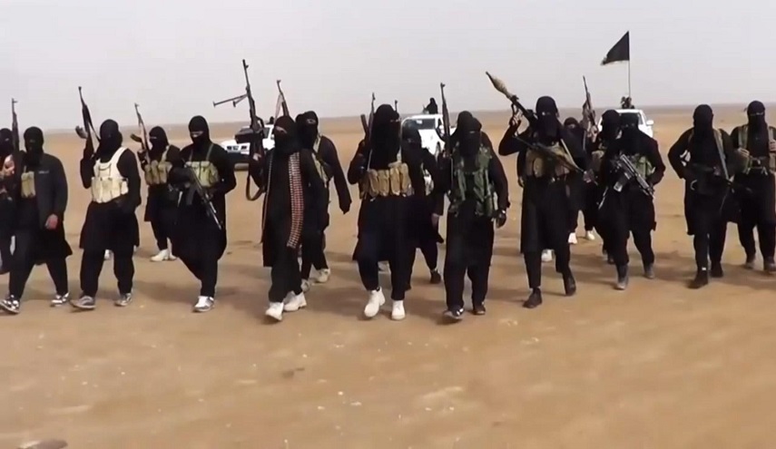 مجزرة انتقام داعش من اهالي الموصل امام شهود عيان !!