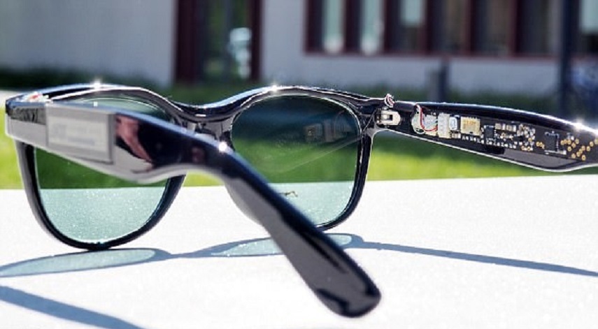 قريبا .. بنظاراتك الشمسية ستشحن هاتفك الذكي .. 