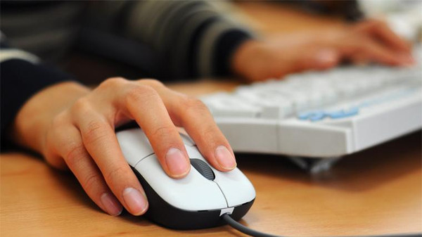 حوار فتاة لبنانية مع داعشي!