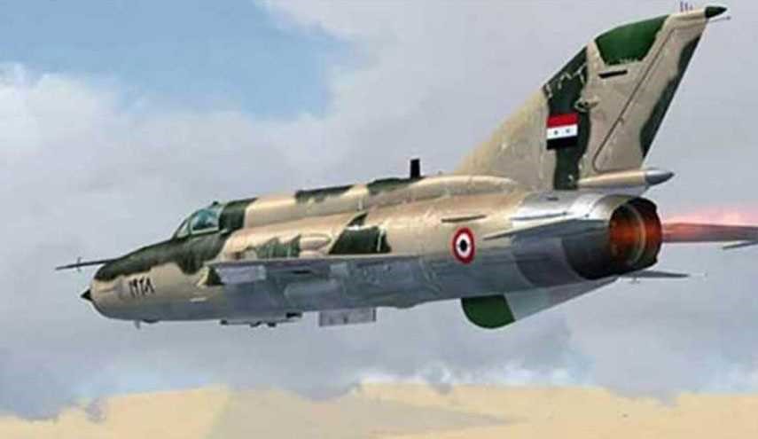 "سو 22" السورية  تواصل مهمتها رغم أنف الأمريكيين