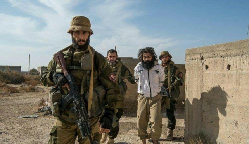 بالصور ... الجيش السوري يسيطر على حويجة قاطع ويأسر 250 ارهابي من داعش