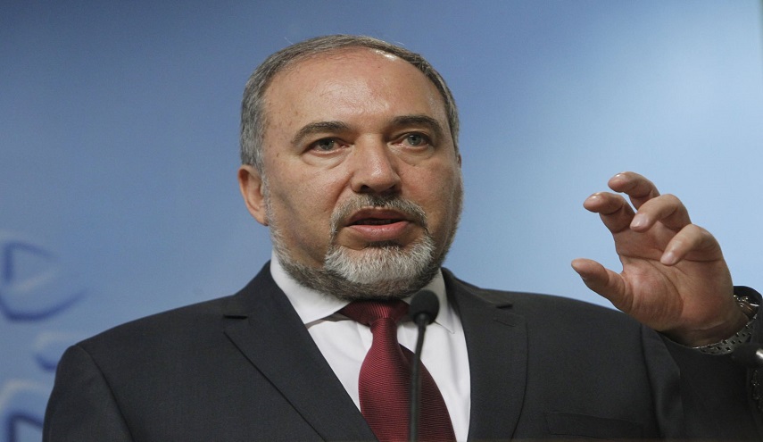 ليبرمان يصف النواب العرب في الكنيست بـ"مجرمي حرب"!