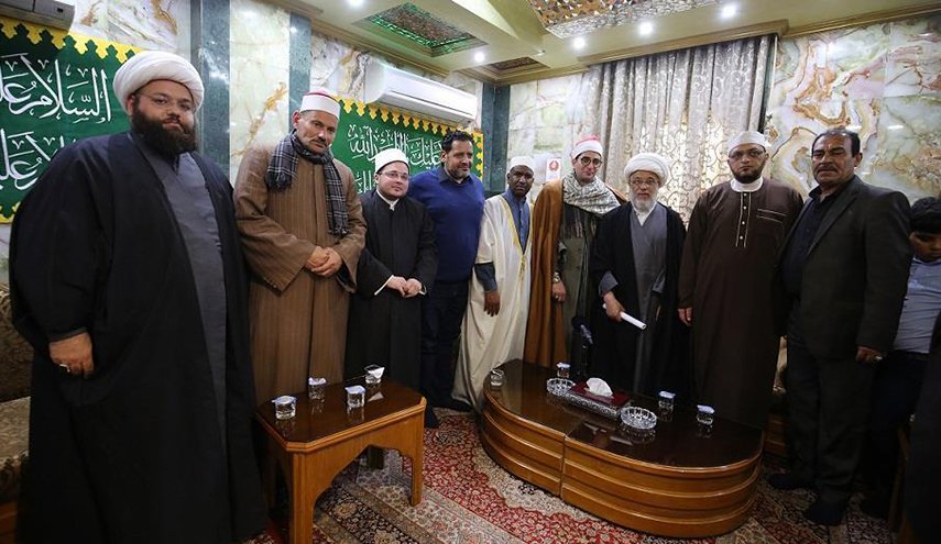 وفد من رجال الدين في الازهر يصل الى كربلاء 