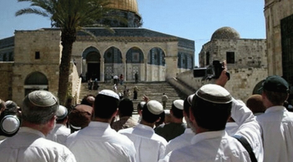 وزير إسرائيلي يقود اقتحام المستوطنين للأقصى