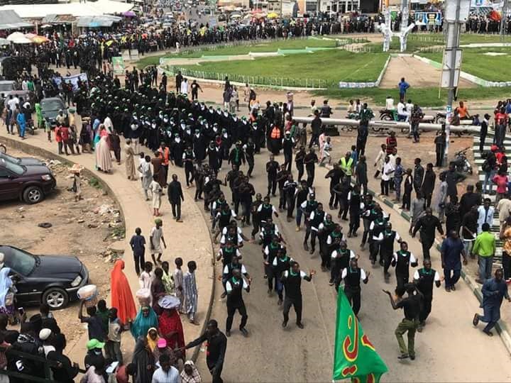 بالصور... إحياء عاشوراء الحسين (ع) في مدينة كانو في نيجريا