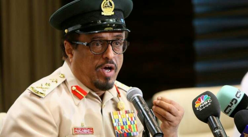 طيّار يكشف الحقائق.. لماذا عليكِ إغلاق هاتفك في الطائرة؟