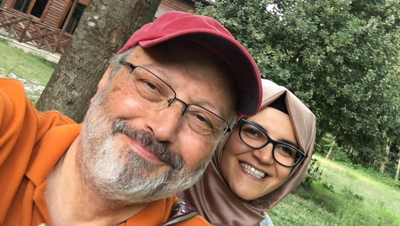 خطيبة خاشقجي تدعو للصلاة عليه بالمسجد النبوي