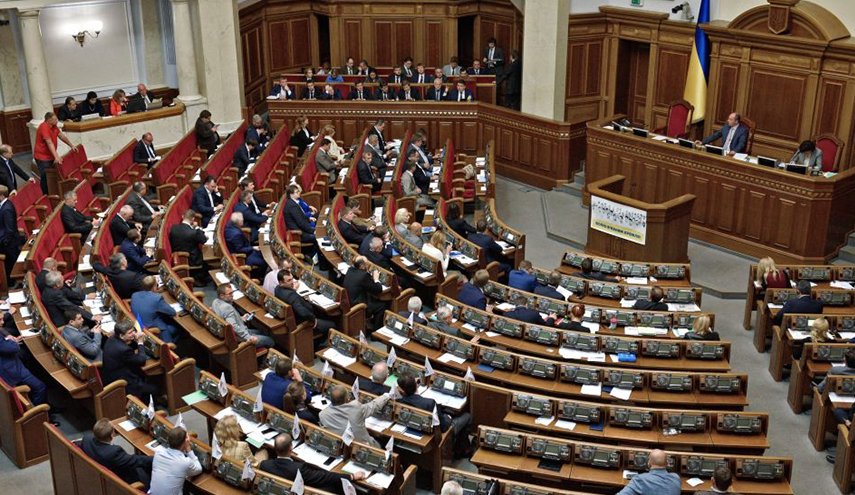 البرلمان الأوكراني يرفض إقالة وزيري الخارجية والدفاع ومدير المخابرات