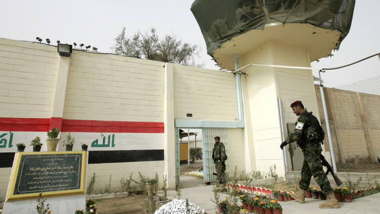قاعات مكيفة للسجناء في العراق
