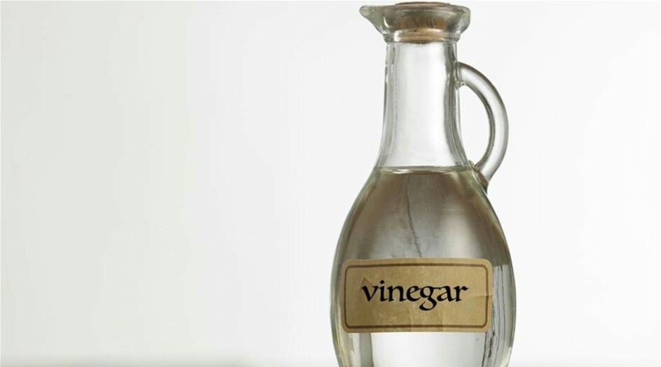 استخدامات مهمة للخل الأبيض في المطبخ وخارجه