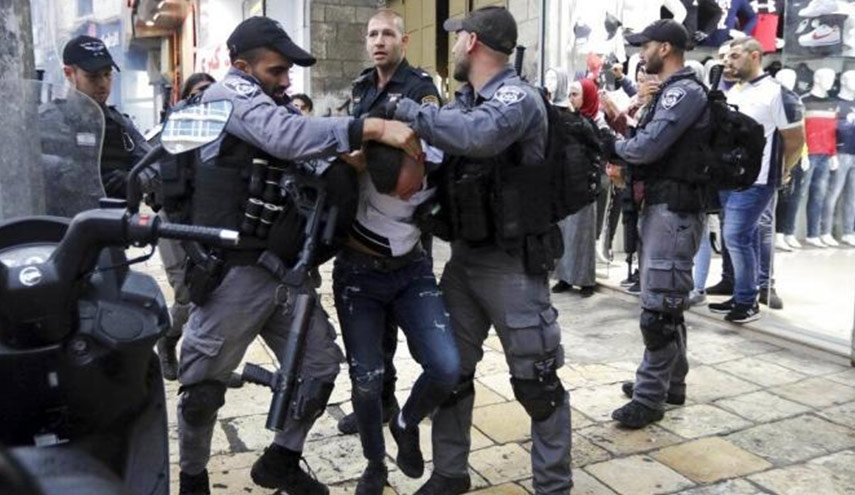 الاحتلال يعتقل 3 فلسطينيين بينهم شابة بتظاهرة مؤيدة لغزة