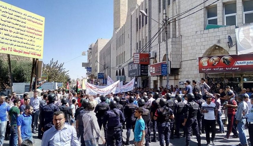 نائب أردني يتوعد بإسقاط اتفاقية الغاز مع الكيان الصهيوني