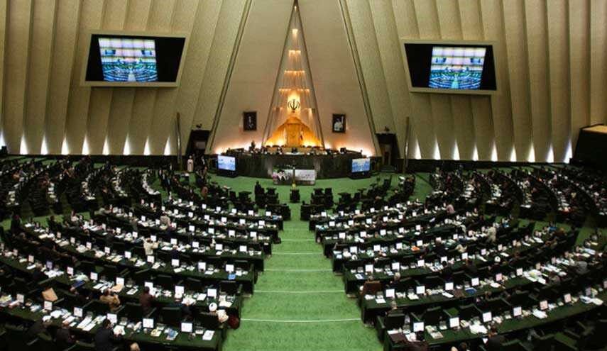 مجلس الشورى يعقد اجتماعا مغلقا بحضور قادة حرس الثورة
