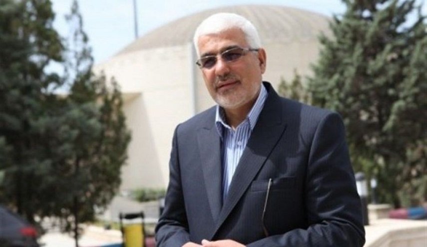 ايران تعقد صفقة مع روسيا لإنشاء محطتين نوويتين حتى عام 2025