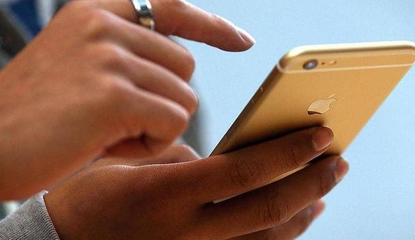 بعد "الفضيحة".. أبل ستدفع 25 دولارا لمستخدمي هذه الهواتف