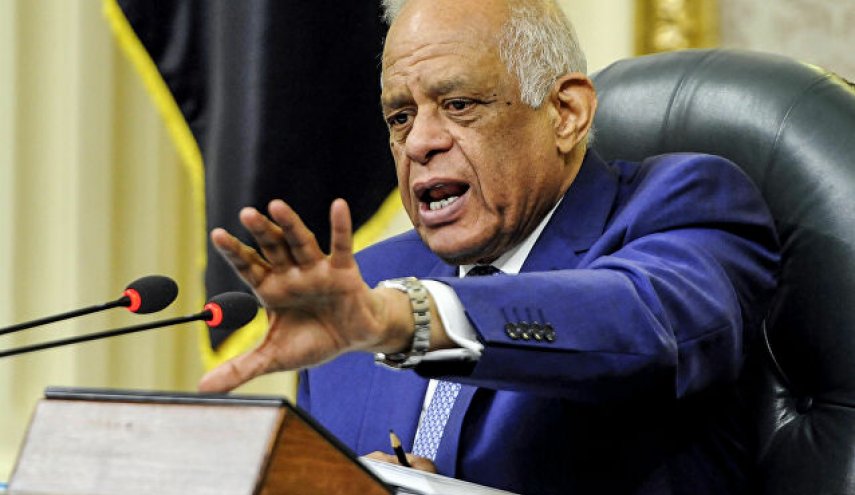 برلمان مصر يهدد بقطع رجل من يمس ثروات البلاد!