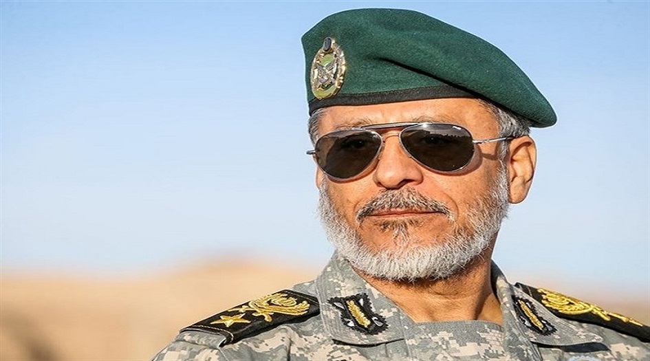 الأدميرال سياري: انطلاق مناورات الولاية 99 في منطقة جاسك بجنوب شرق إيران