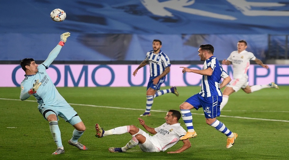 آلافيس يقهر ريال مدريد في عقر داره ويزيد متاعبه في الليجا