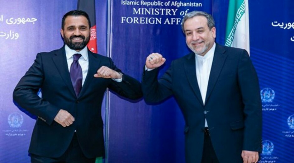 عراقجي ونظيره الافغاني يتباحثان بشان مفاوضات السلام في افغانستان