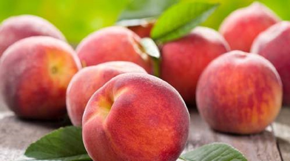 الخوخ والبرقوق… أيهما يفيد الصحة أكثر؟