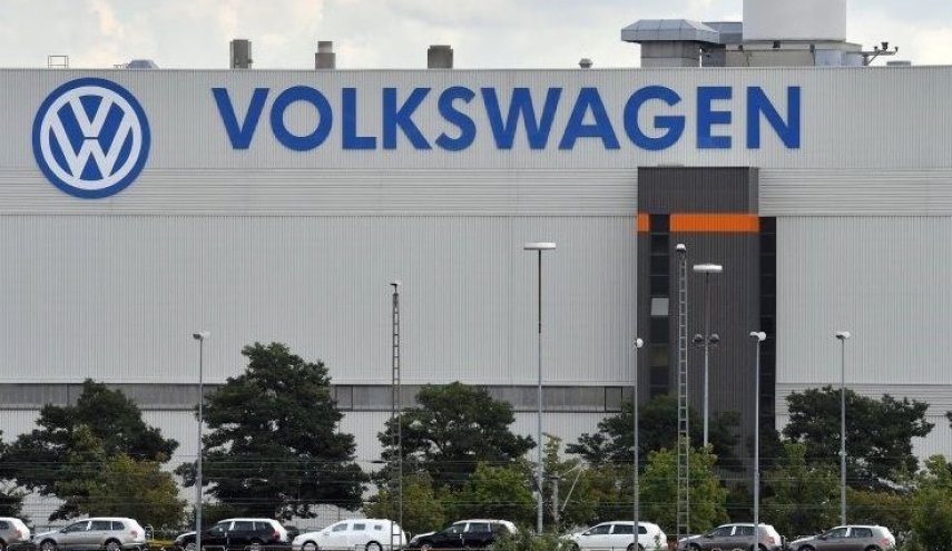 مجموعة ’فولكس فاغن’ قد تستأنف العمل في روسيا قريبا