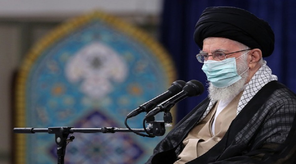 الامام الخامنئي يؤكد على الدور البارز لنجوم الرياضة في ضخ المعنويات في المجتمع