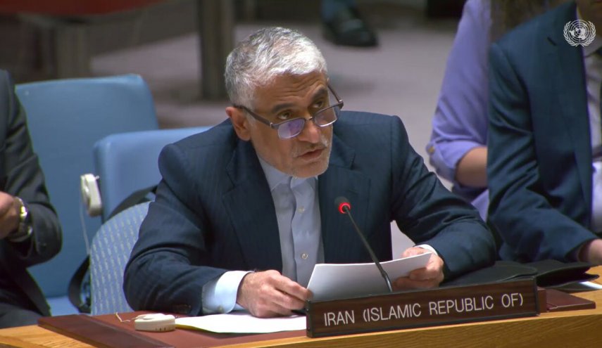  إيران: الهجمات العسكرية الأمريكية على العراق وسوريا انتهاك للقانون الدولي 