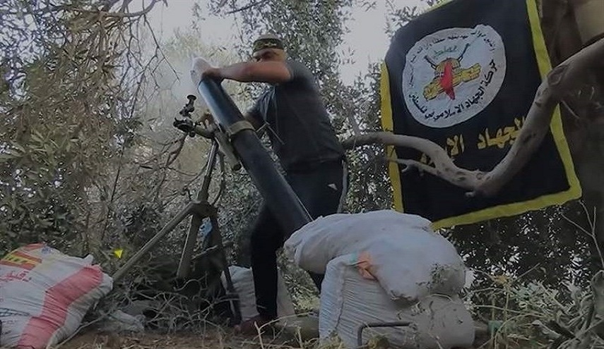  المقاومة الفلسطينية تستهدف مواقع وتجمعات العدو الاسرائيلي في قطاع غزة 