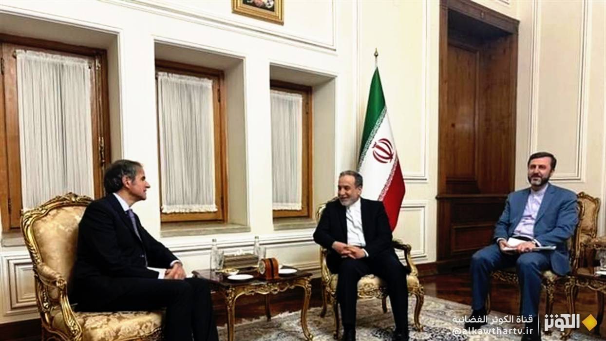 غروسي يلتقي عراقجي في طهران لبحث التعاون بين إيران والوكالة الدولية للطاقة الذرية