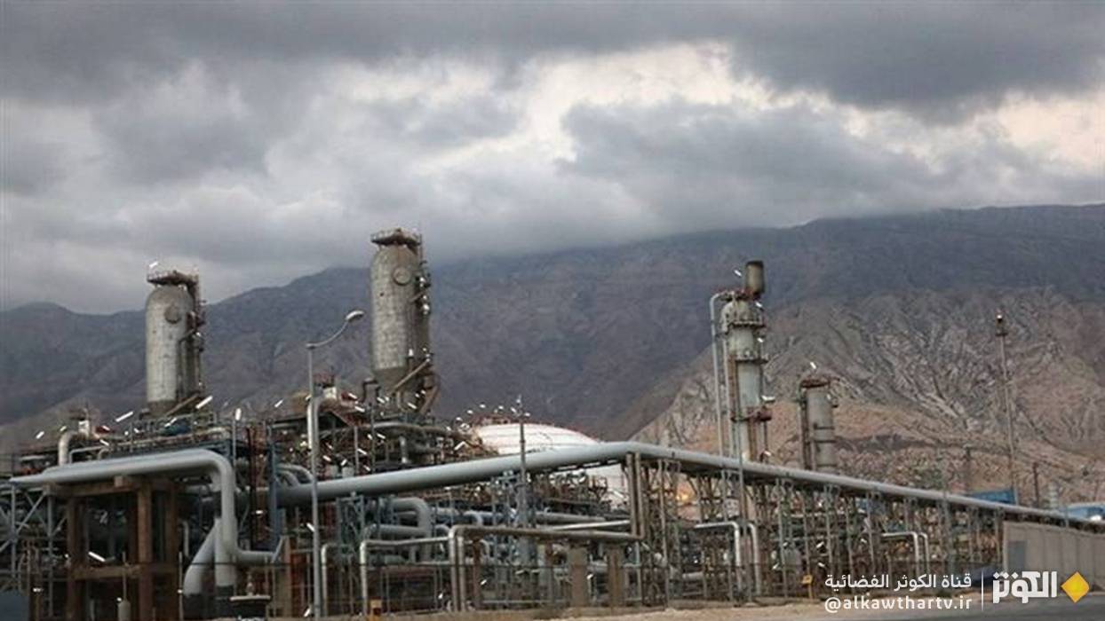 العدوان الامريكي الصهيوني يستهدف منطقة ماهشهر البتروكيماوية